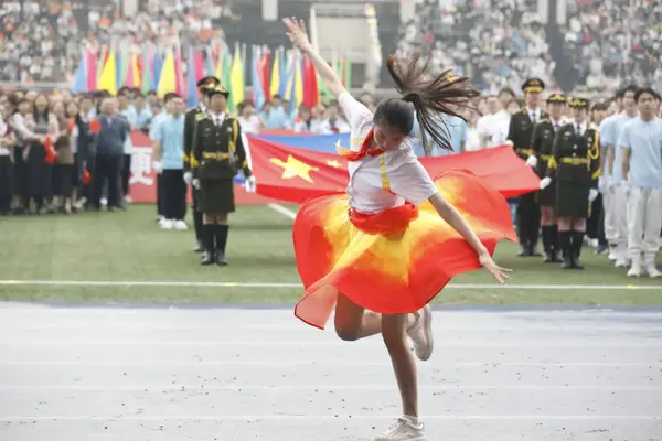 Chongqing Normal University er vertskap for de 57. vårens friidrettsspill