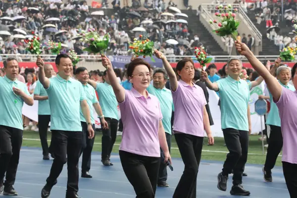 Chongqing Normal University er vertskap for de 57. vårens friidrettsspill