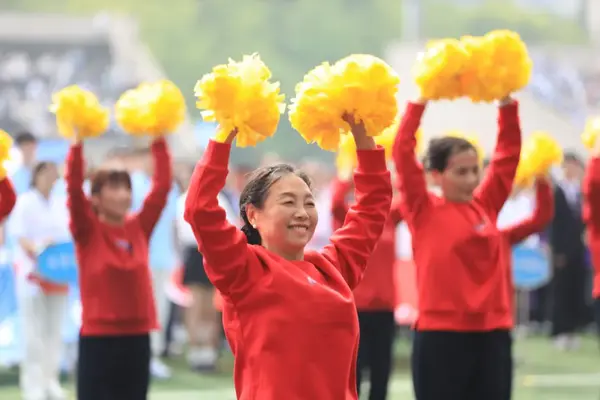 Chongqing Normal University er vertskap for de 57. vårens friidrettsspill